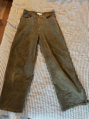 Banana Republic 28 Olive Green Corduroy Wide-Leg High Rise Pants